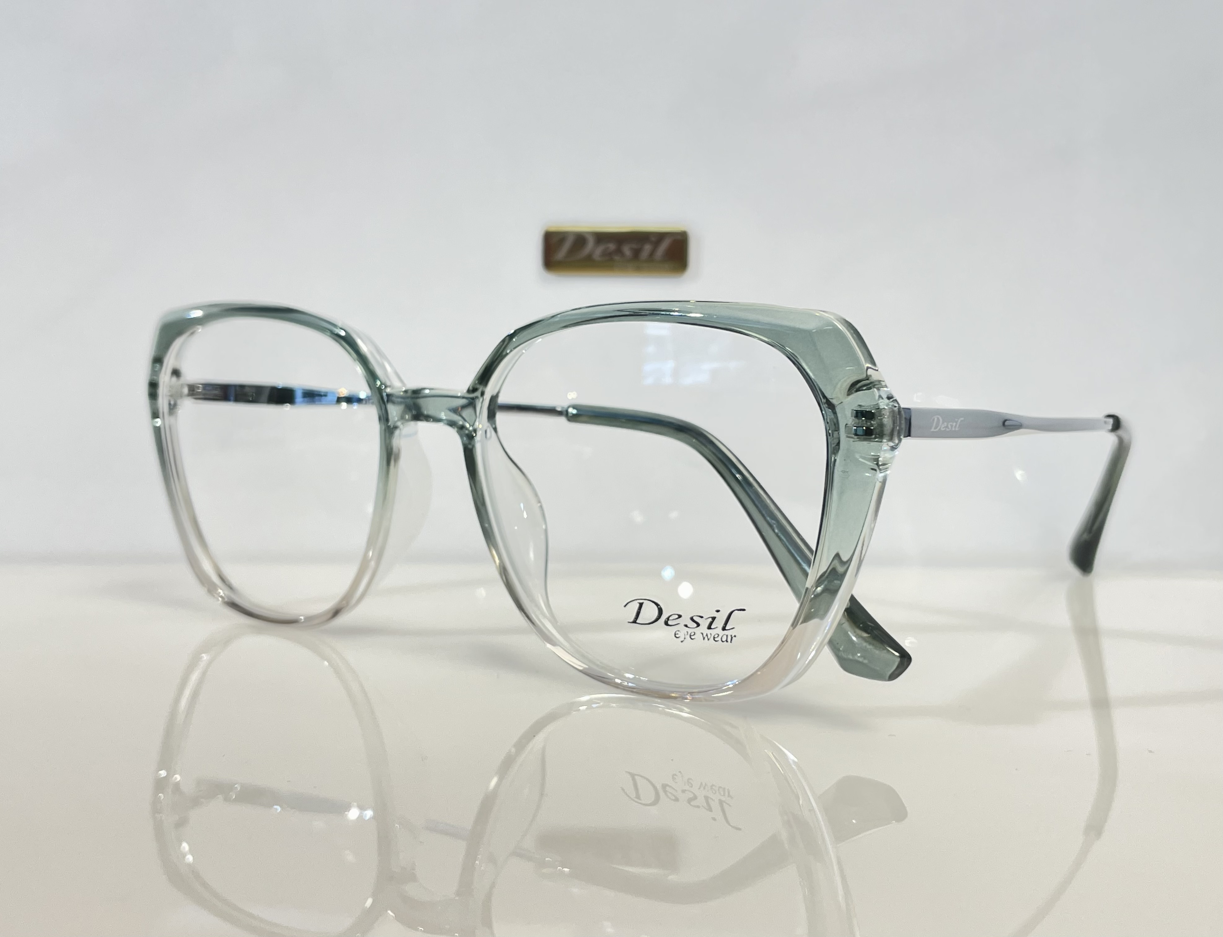 عینک عینک طبی زنانه Desil زنانه Desil مدل بنفش_سبز_نوک مدادی_قهوه ای کم رنگ